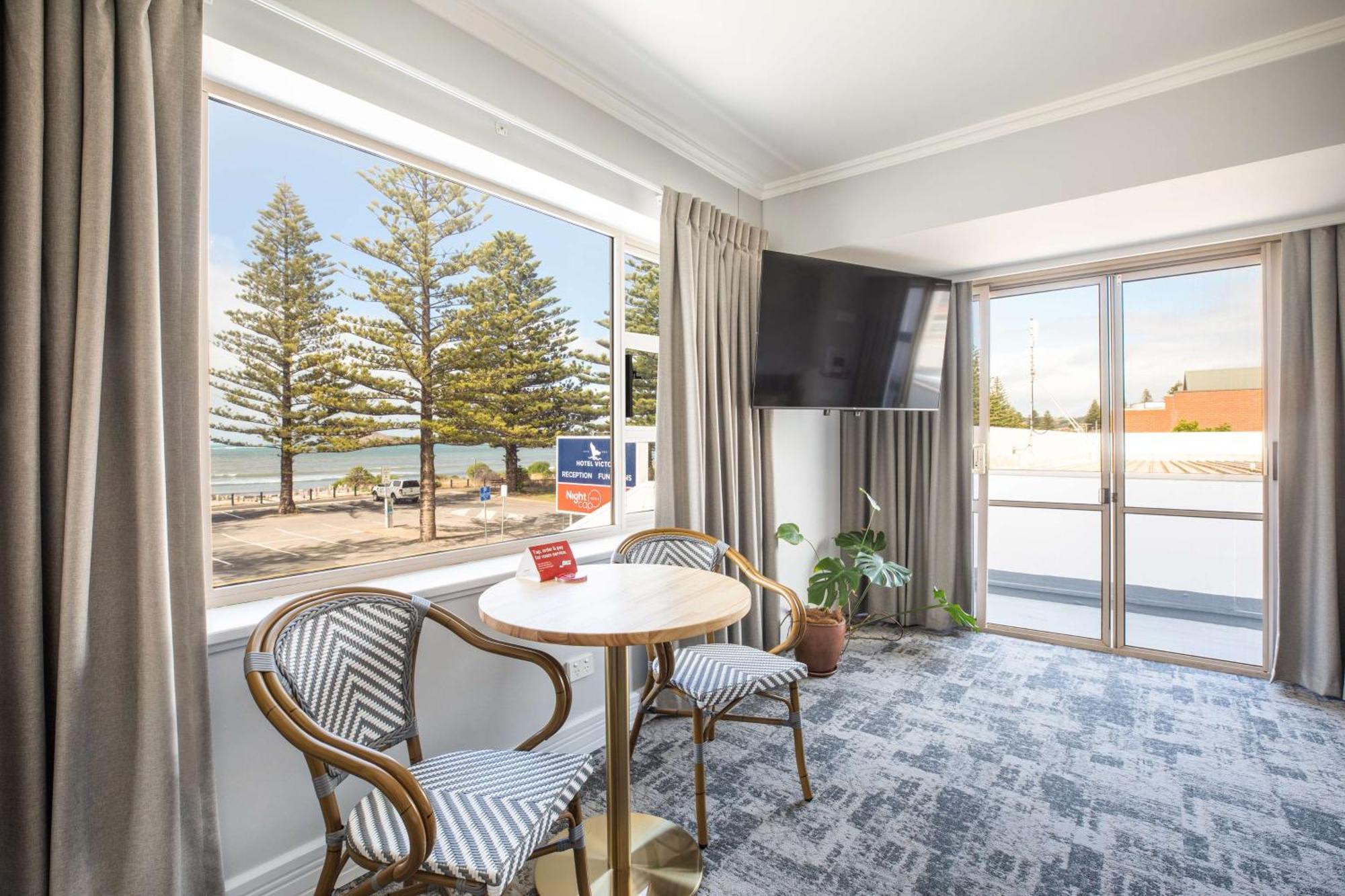 Nightcap At Hotel Victor Victor Harbor Esterno foto